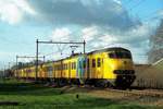 NS 444 hauls two sisters and passes Alverna on 5 April 2015.