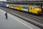 From the station's  stairs at Amersfoort, NSM 876 was spotted on 31 May 2026.