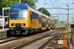 On 10 June 2016 NS 7528 thunders through Tilburg-Universiteit.