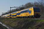 La NS 7620 traverse rapidement Tilburg Oude Warande le 18 mars 2026.