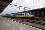 Within two weeks, this will be gone: SGMm 2135 calls at Deventer on 2 December 2020. After four decades unceasing service on mundane duties, time has run out for the two-coach version of the SGM design, Class 2100. The three-coach version, Class 2900, might soldier on for a few months more.