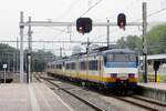 NS 2139 quits Rotterdam Centraal on 4 August 2021.