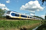SLT 2612 passes through Tilburg Warande on 14 July 2016.