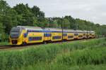 On 10 June 2017, NS 8660 passes by Dordrecht Zuid.
