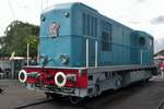 Ex-NS 2412 stands at the VSM in Beekbergen on 6 September 2015. When NS ordered 129 locos of this Class with Alstom, the Dutch experimented with colour schemes, resulting in this turqois for 2401-2422 before the brown of the 1960s waqs introduced to the whole Class. Since VSM already had a brown 2400, they decided to buy a second loco from a French operator and painted her in this colour scheme.