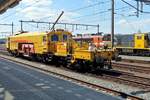 Strukton 09-3X passes through Amersfoort on 25 June 2020.