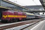 On 4 July 2014 EETC 1254 hauls an overnight train into 's-Hertogenbosch, where a change of direction is foreseen.