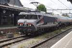 RFO 1752 hauls an LNG train from Vlissingen-Sloehaven towards Geleen-Lutterade through Roosendaal on 23 July 2026.