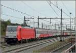 . The TRAXX E 186 120 with IC Amsterdam-Brussels is enterting into the station of Roosendaal on September 5th, 2009. These engines will replace the Srie 11 on the relation between Brussels and Amsterdam.