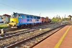 Almost British Rail in the 80s, but here is 301Db-143 shunting oil wagons at Kosztryn on 28 April 2018.