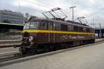 PKP PR had a few locos in brown, like EU07-169 at Poznan Glowny, seen on 5 June 2013.