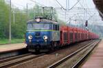 PKP Cargo EU07-1527 hauls a rake of empties through Rzepin on 3 May 2018.