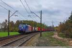 12.11.2020 | Gumnisko - Traxx (E186 242-4) near Chorzew Siemkowice station, going on north.