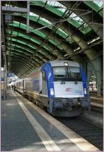 The PKP EU 44 5370 008 with the Berlin Warszawa Express in Berlin East Station.