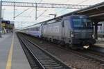 Due to a loco shortage within PKPIC ranks, PKP Cargo Vectrons are pressed into fast passenger train service,a s is evident in teh arrival of EU46-511 with an IC train at Poznan Glowny on 3 May 2024.