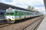 EN57-1922 calls at Warszawa Wschodnia on 2 May 2016.