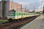EN57AKM-1582 leaves Warszawa Wschodnia on 2 May 2016