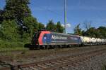 SBB Cargo 482 013 passes through LIntorf with an intermodal train. Haveng 'tamed the Alps' this loco might be in need for a little wash-up.