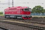 During a drizzly T478 3300 (ex 753 300) runs through Bratislava hl.st.