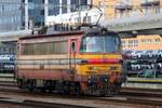 ZSSK 240 038 runs round at Bratislava-Petrzalka on 4 April 2017.