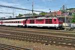 ZSSK 350 003 quits Bratislava with a Zvolen-bound IC on 31 December 2016.