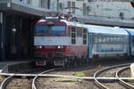 Retro-liveried 350 002 catches the Sun at Bratislava hl.st. on 25 June 2022 with EC HUNGARIA. 