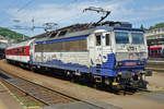 ZSSL 362 002 advertises for the E-Kay internet in Bratislava hl.st.