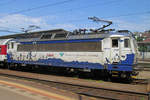 ZSSL 362 002 advertises for the E-Kay internet in Bratislava hl.st.