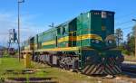 Two 644 diesel locomotives stand at the station of Pragersko, awaiting their next call to duty. /28.09.2012