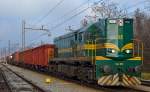 Diesel loc 644-016 pull freight train through Maribor-Tabor on the way to Tezno yard. /11.1.2013