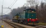 Diesel locs 642-120+644-016 are running through Maribor-Tabor on the way to Tezno yard. /5.2.2013