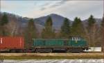 Diesel loc 642-187 pull freight train through Limbuš on the way to Tezno yard. /6.1.2015