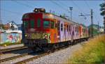 Multiple units 813-034 are running through Maribor-Tabor on the way to Ormož.