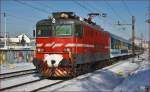 Electric loc 342-014 pull EC151 'Emona' through Maribor-Tabor on the way to Ljubljana. /2.1.2015