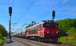 S 363-038 is hauling freight train through Maribor-Tabor on the way to the north.