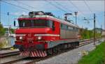 Electric loc 363-014 is running through Maribor-Tabor on the way to Tezno yard.