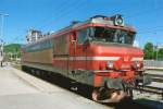 On a sunny 20 May 2009 SZ 363 014 readies herself for new tasks in Ljubljana Central Station. 