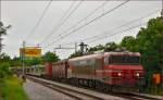 Electric loc 363-007 pull freight train through Maribor-Tabor on the way to the north.