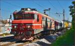 Electric loc 363-004 pull freight train through Maribor-Tabor on the way to Tezno yard. /28.8.2014