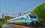 Multiple units 310-? are running through Maribor-Tabor on the way to Maribor station. /2.5.2014