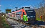 Multiple units 312-103 run through Maribor-Tabor on the way to Maribor station. /3.4.2015