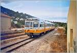 The FGV diesel multiple unit 2306 is traveling from Alicante to Denia and reaches the small train station in Calp/Calpe.