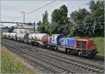 The SBB Cargo Mak 17 Am 843 069-6 (Am 98 85 5 843 069-6 CH-SBB C) is shunting cement wagons at Vernier towards the SBB Cargo station Vernier Meyrin.