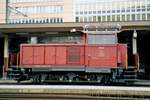 On 18 May 2006 SBB 18823 stands at Lausanne.