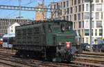 La 10664 de SBB Historic celebra su centenario el 23 de mayo de 2026 y se coloca al frente de un tren extra en Brugg AG.
