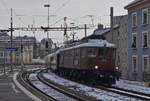 The BLS Ae 6/8 208 is arriving at Lausanne.