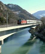 SBB Re 4/4 II with CIS EC on the Rohne Bridge in Leuk.