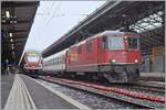 The SBB Re 4/4 II 11116 (Re 91 85 4 420 116-6 CH-SBB) and the RABe 511 113  in Lausanne.