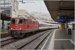 The SBB Re 4/4 II 11116 (Re 91 85 4 420 116-6 CH-SBB) in Lausanne.

08.12.2021