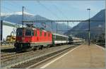 Re 4/4 II 11194 with the IR 2159 Basel - Locarno in Giubiasco. 
23.03.2011